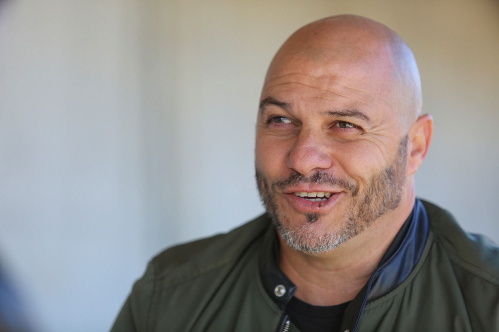 Francisco Javier López Bravo durante una entrevista.