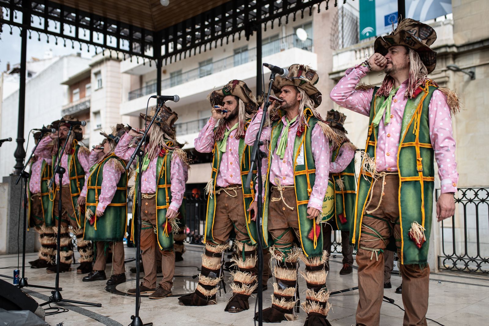 Imágenes de las actuaciones de carnaval en la Plaza de las Monjas