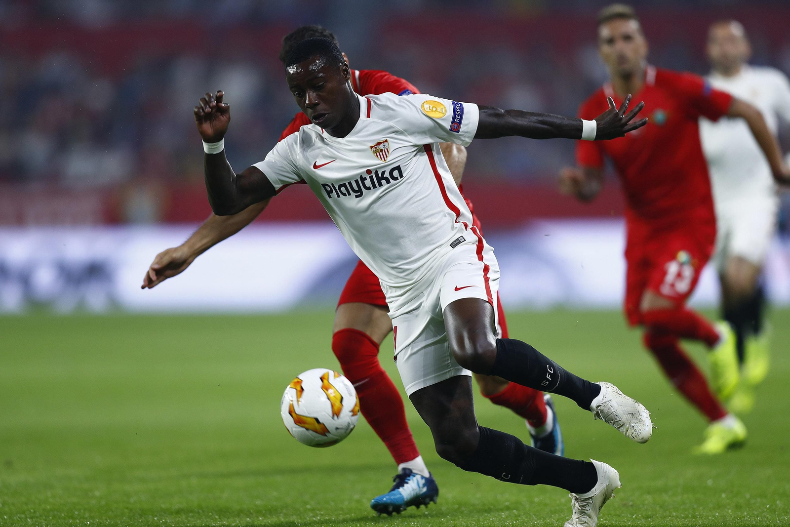 La imágenes del Sevilla-Akhisarspor