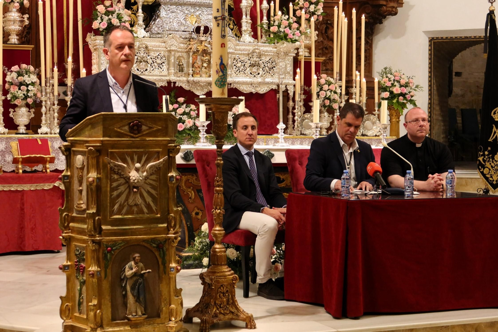 Presentación de los actos.