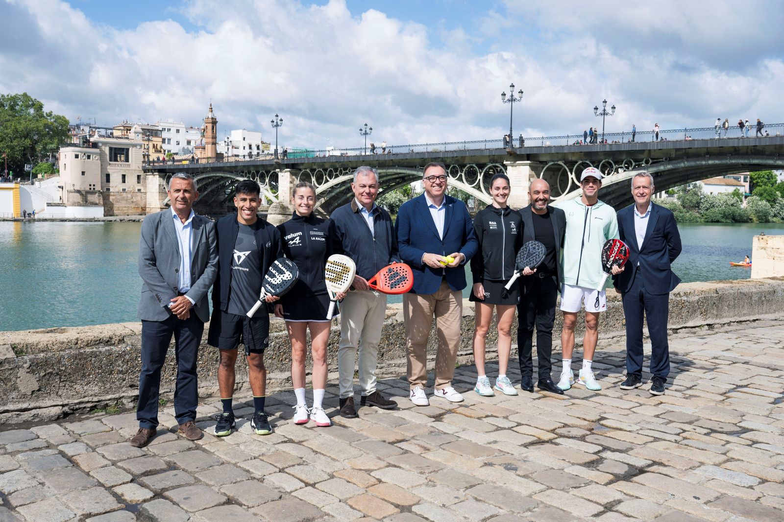 Las mejores fotos de la segunda jornada del pádel en el Estadio de la Cartuja