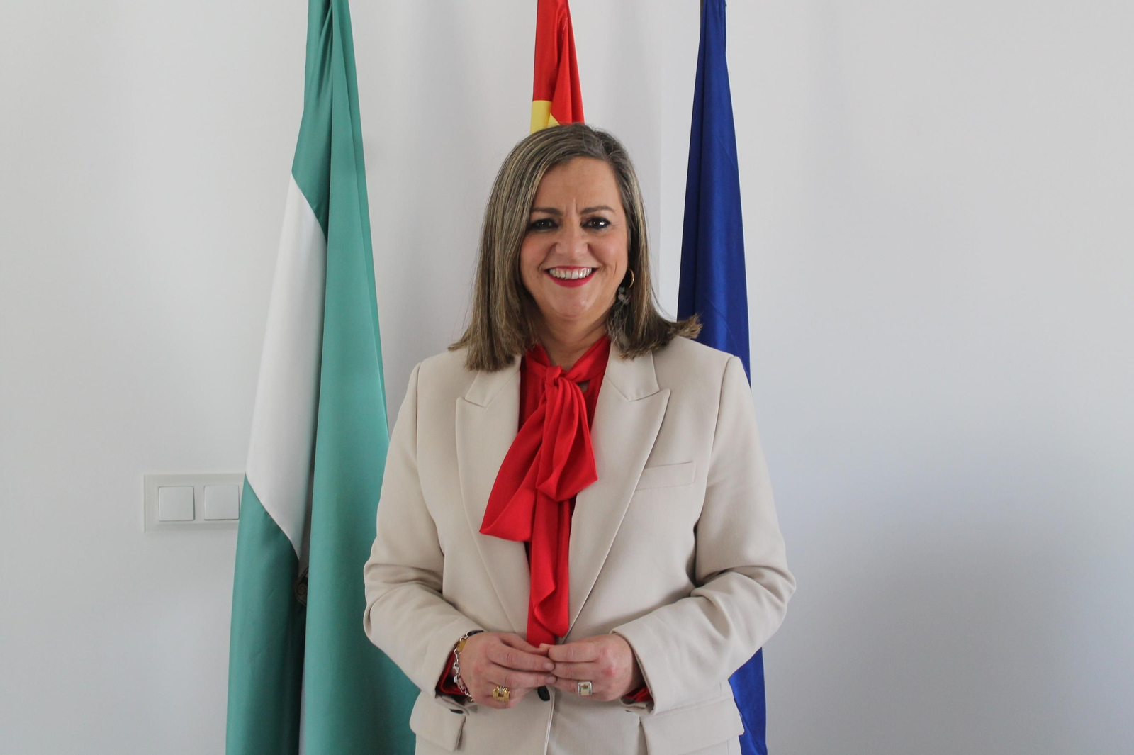 Mª Jesús Serrano. Alcaldesa del Ayuntamiento de Baena: “Las relaciones no deben ser nunca de dependencia ni de sumisión” Mª Jesús Serrano. Alcaldesa del Ayuntamiento de Baena: “Las relaciones no deben ser nunca de dependencia ni de sumisión”