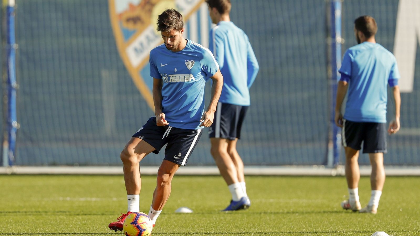 Adrián González, en un entrenamiento del Málaga CF.