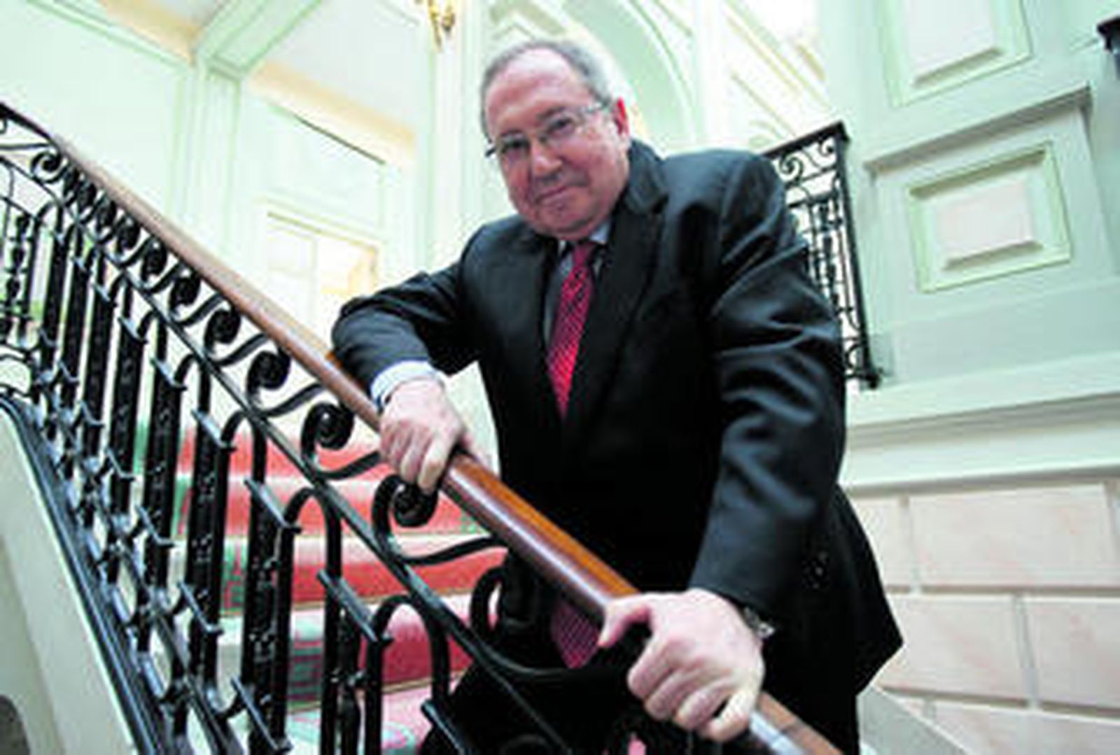 "Sólo sabemos que será lo que será, como dice la canción"