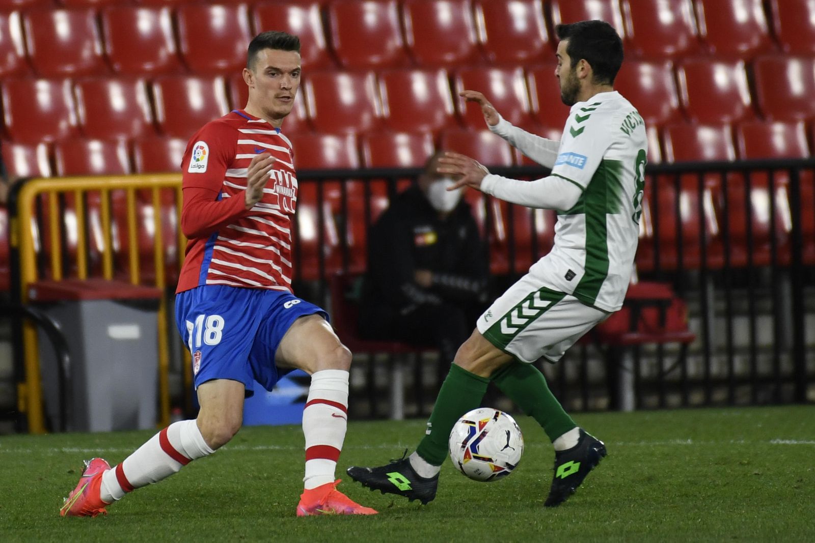 Adrián Marín, en su etapa como rojiblanco.