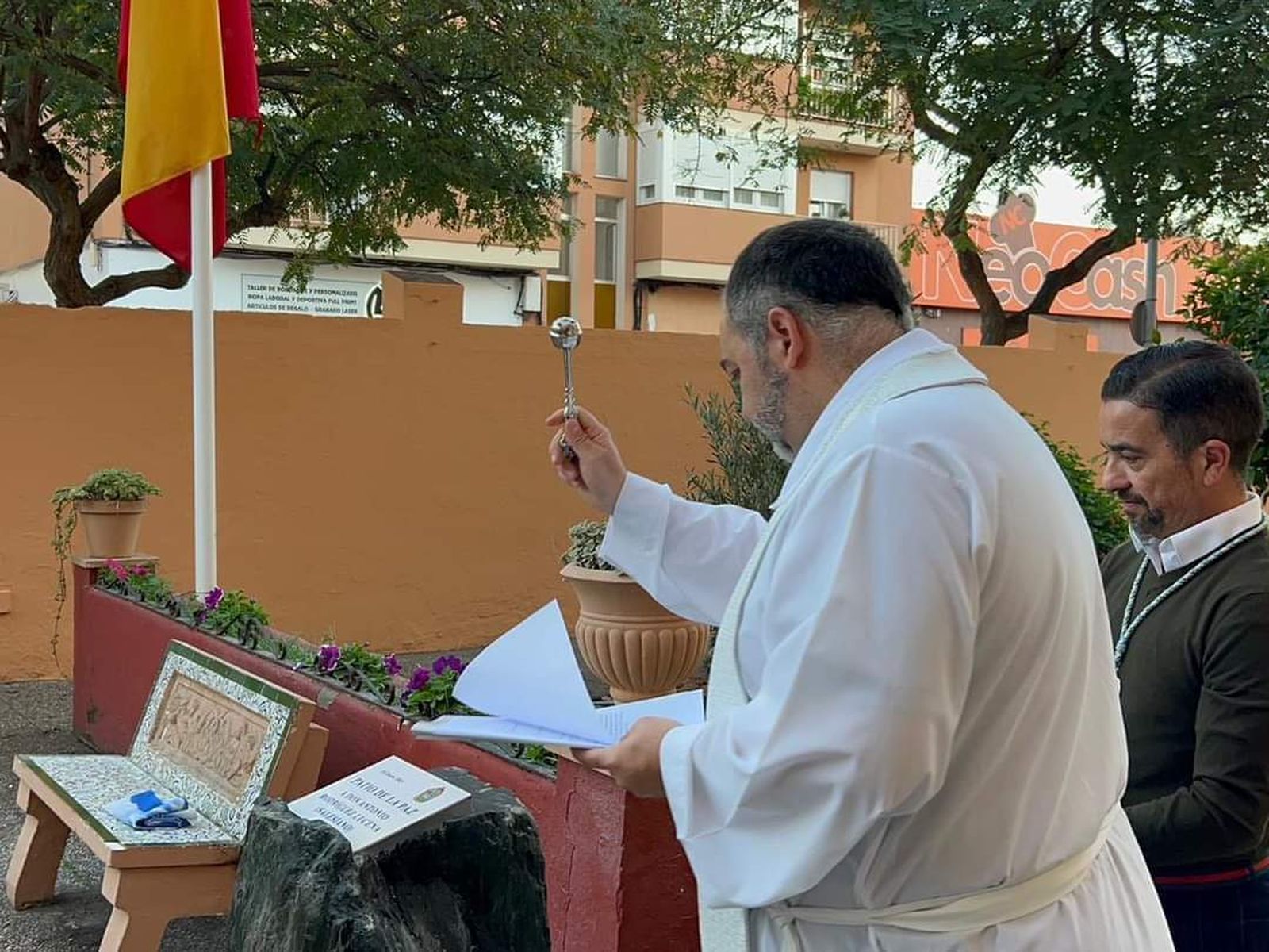Homenaje al religioso Antonio Rodríguez Lucena en La Línea, este miércoles.