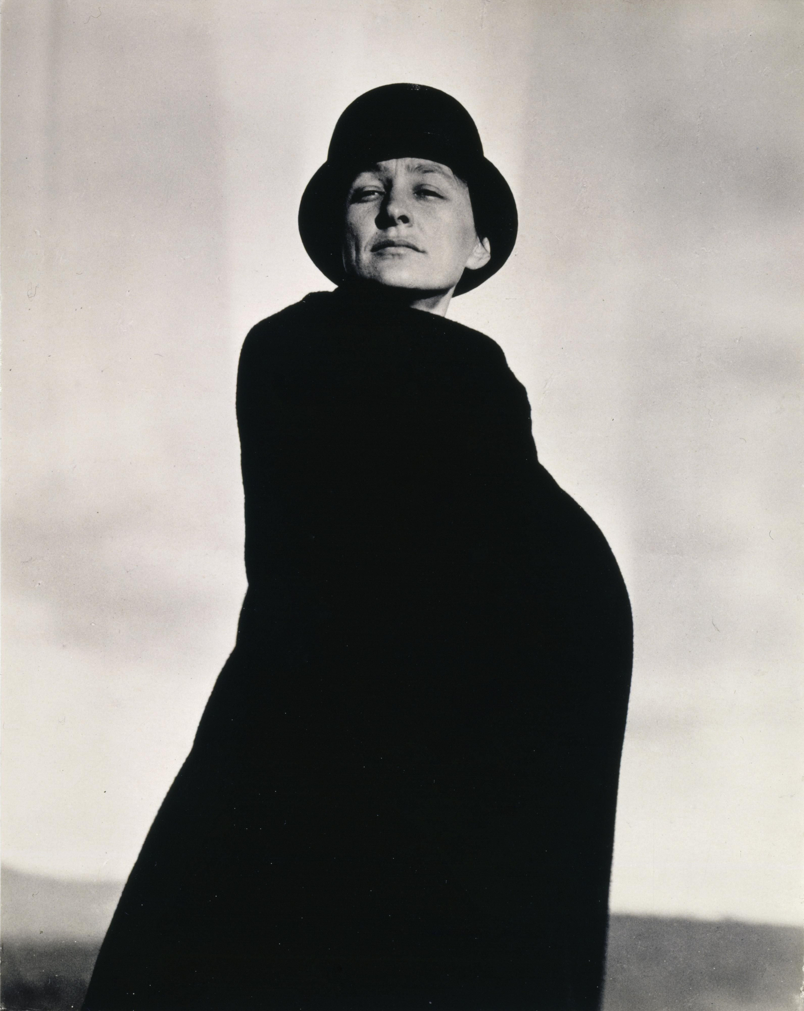 'Georgia O'Keeffe', 1920-22, retratada por Alfred Stieglitz.