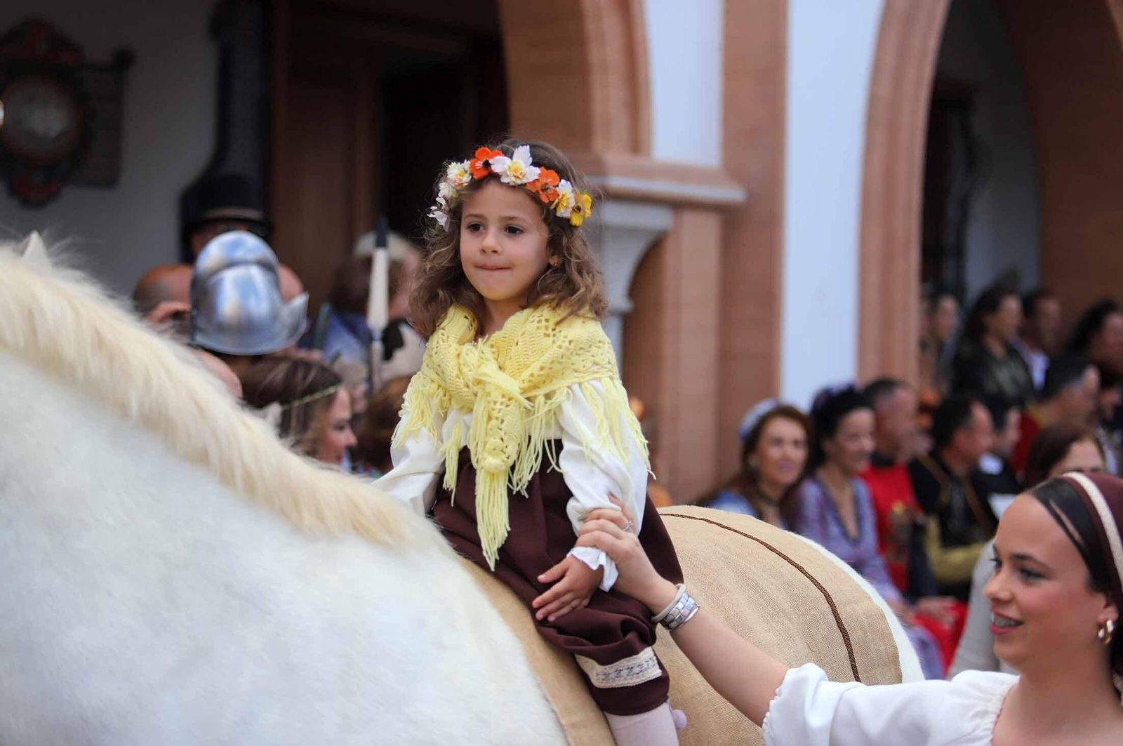 Imágenes del gran ambiente en la Feria Medieval de Palos de la Frontera, Huelva