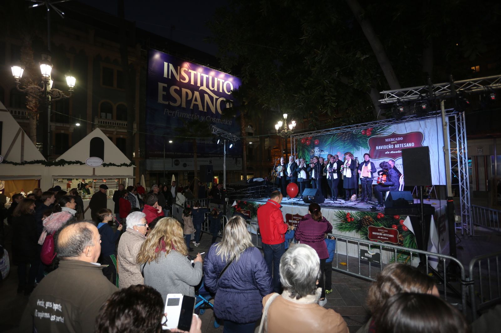 Imágenes del Coro Lazareto en la Plaza de las Monjas