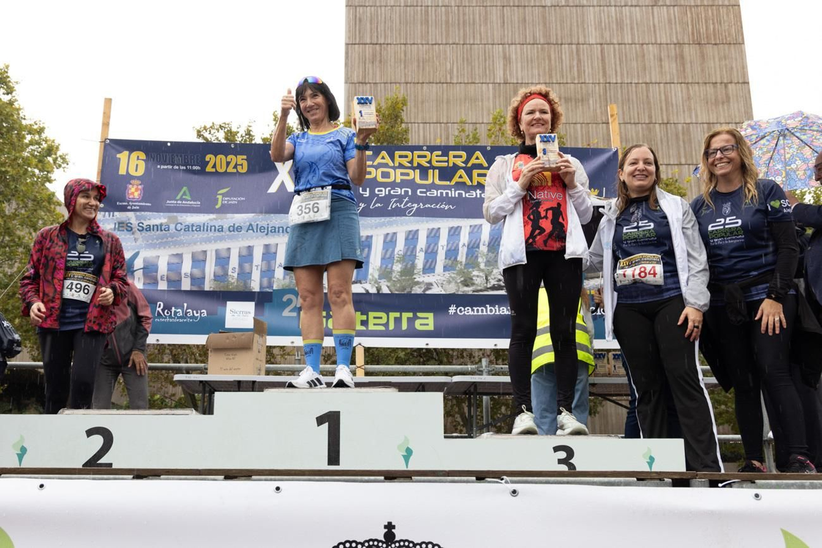 Atletismo por la paz y la integración en la XXV Carrera y Caminata del IES Santa Catalina de Alejandría (II)