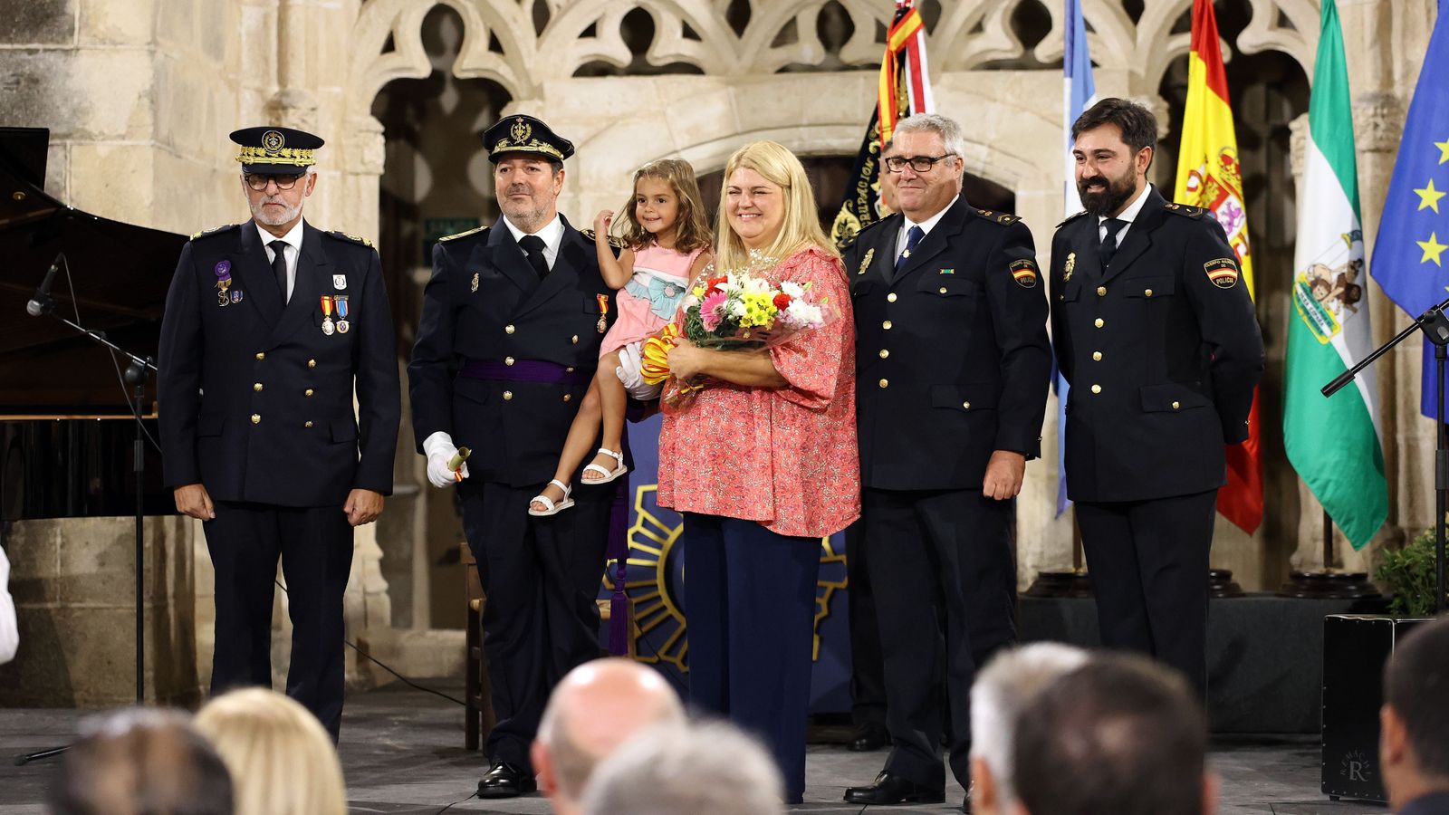 Entrega de medallas de la Asociación Santo Ángel de la Policía Nacional de Jerez