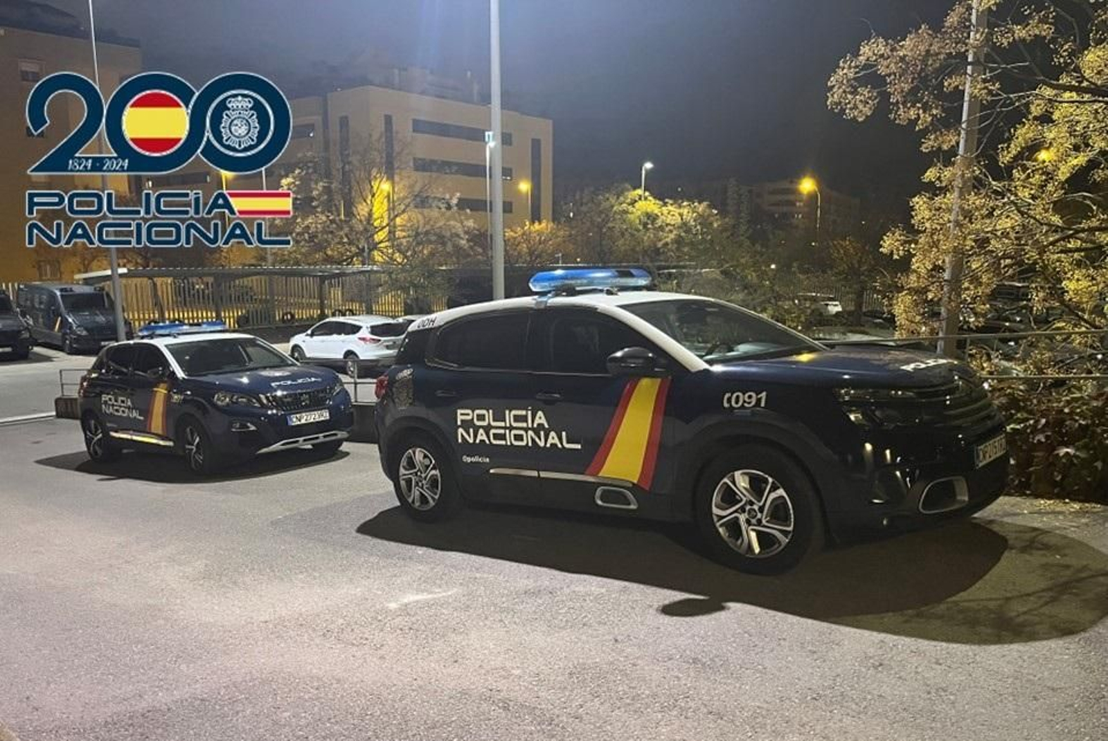 Vehículos de la Policía Nacional.