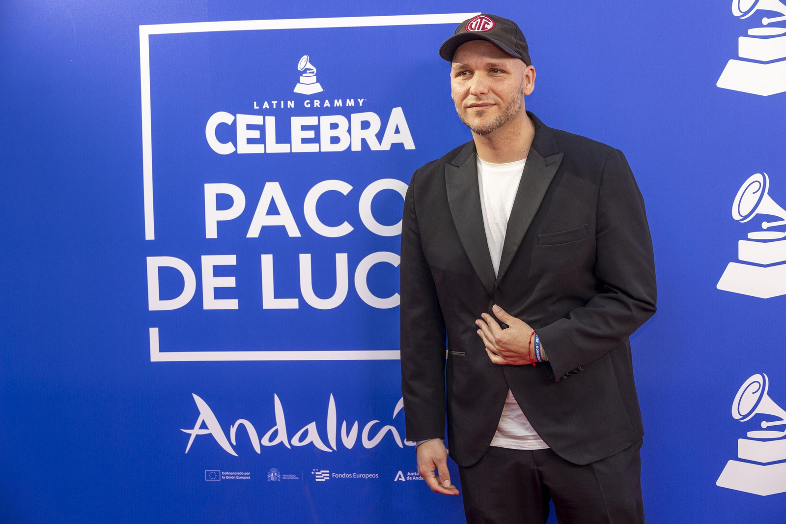 Las imágenes de la alfombra roja en el Falla con el homenaje de los Latin Grammy a Paco de Lucía