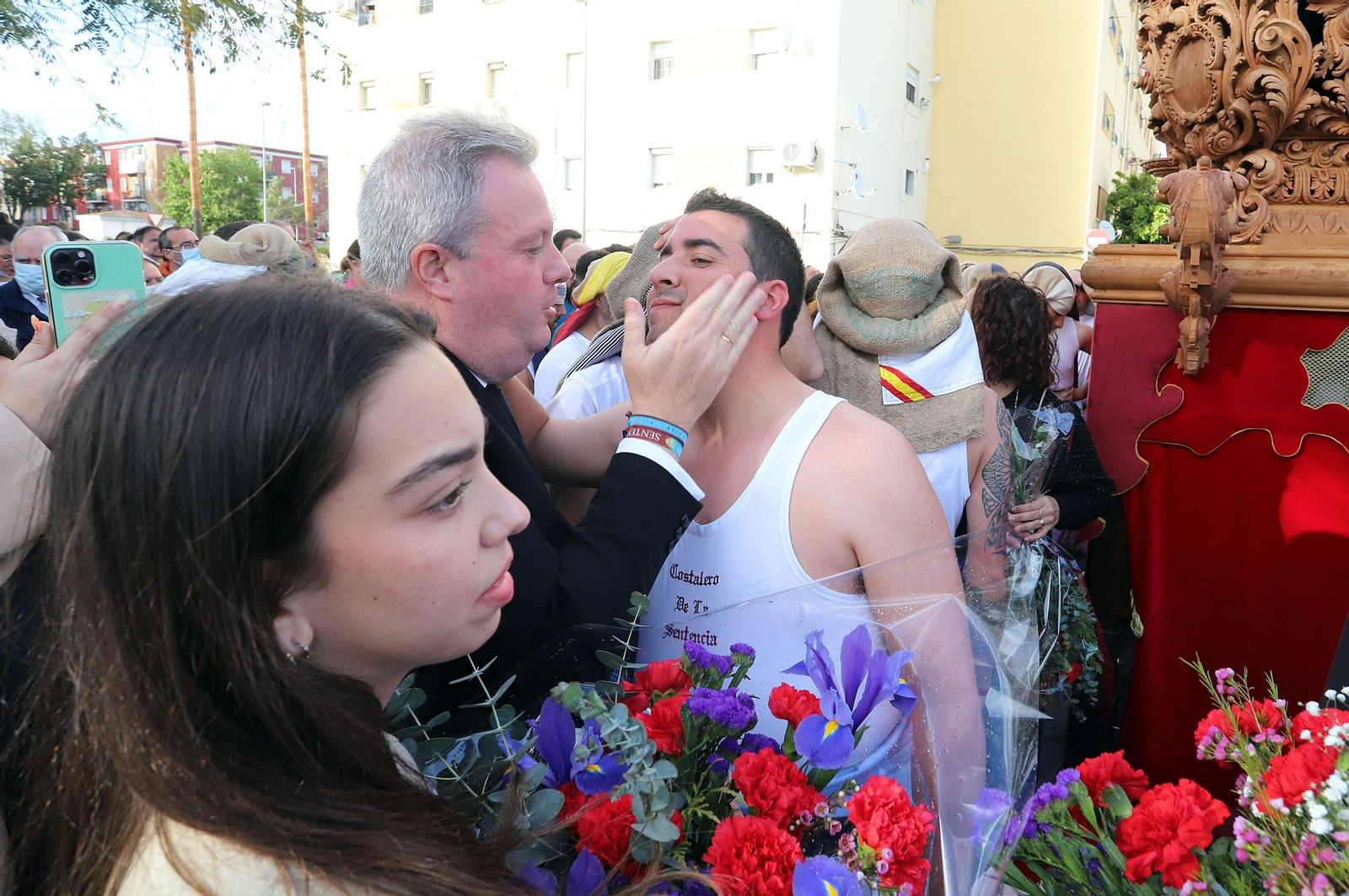 Imágenes de la procesión de La Sentencia por las calles de Huelva