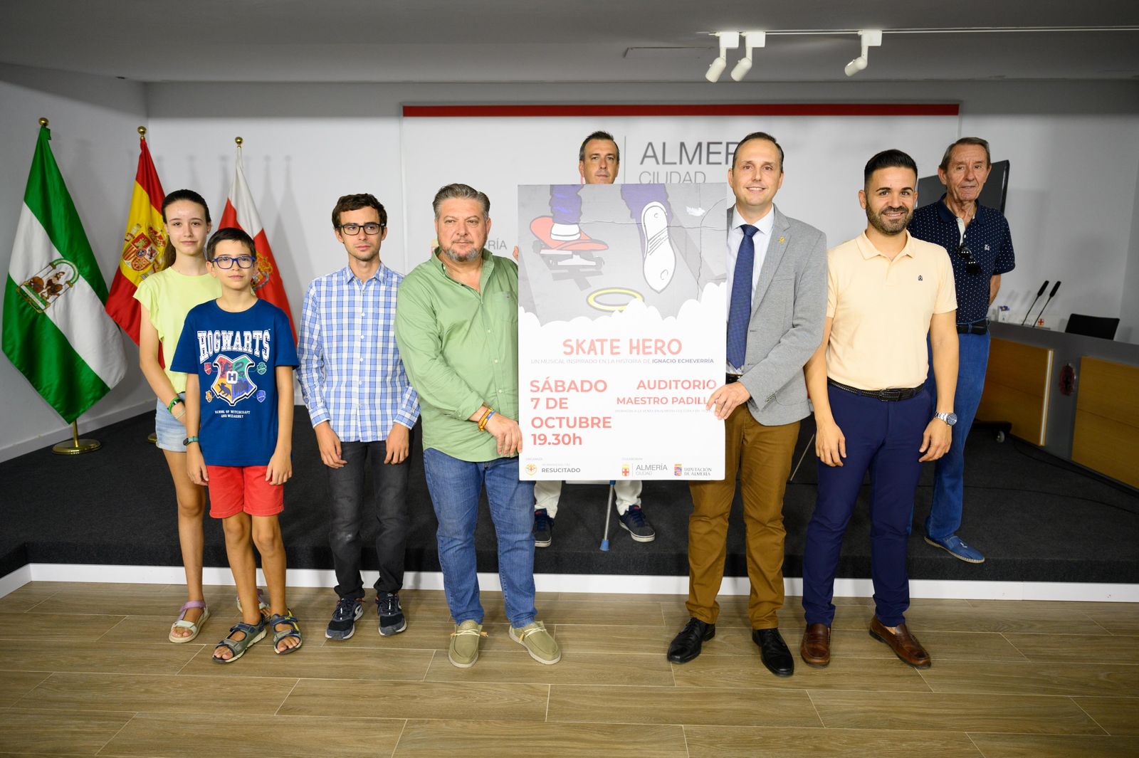 Acto de presentación del musical ‘Skate Hero’ que llega a Almería en octubre.
