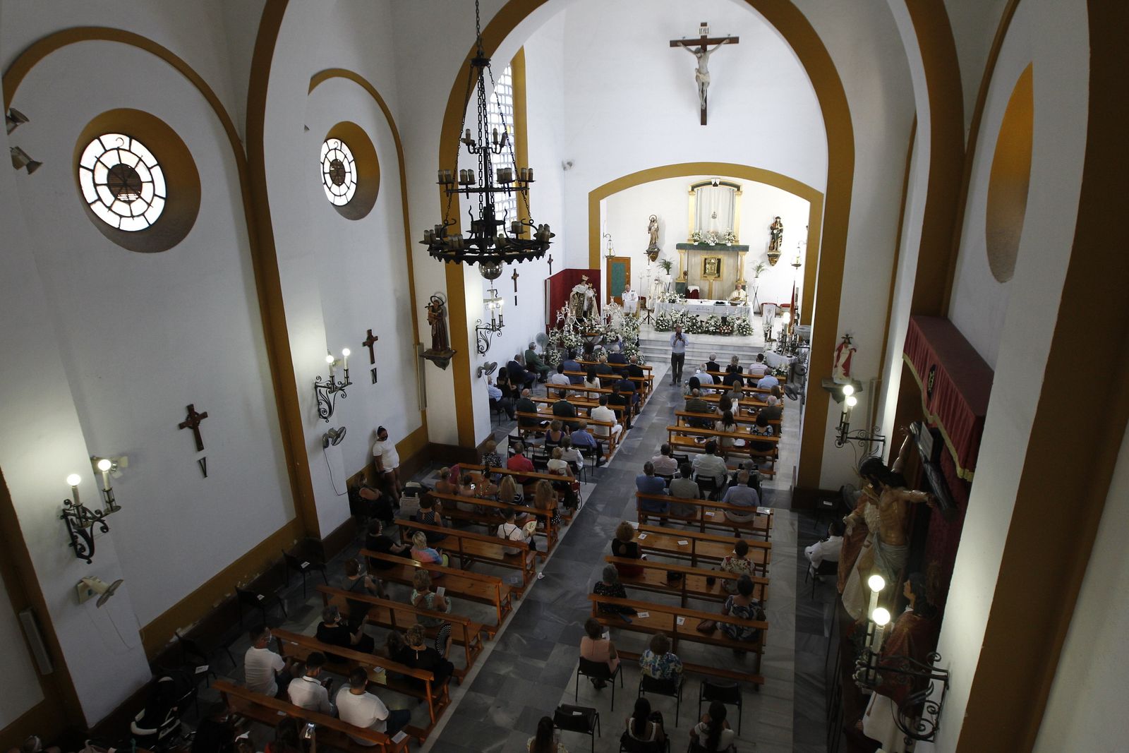 Fotogalería de la misa en honor a la Virgen del Carmen. Iglesia de San Roque. Almería
