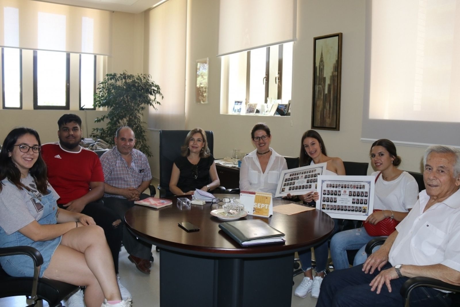 La UCO facilita estudios superiores a tres jóvenes de Las Palmeras