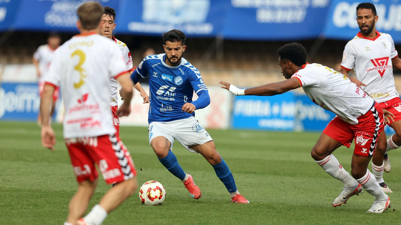 Imágenes del Xerez DFC contra el Club Atlético Antoniano en Chapín