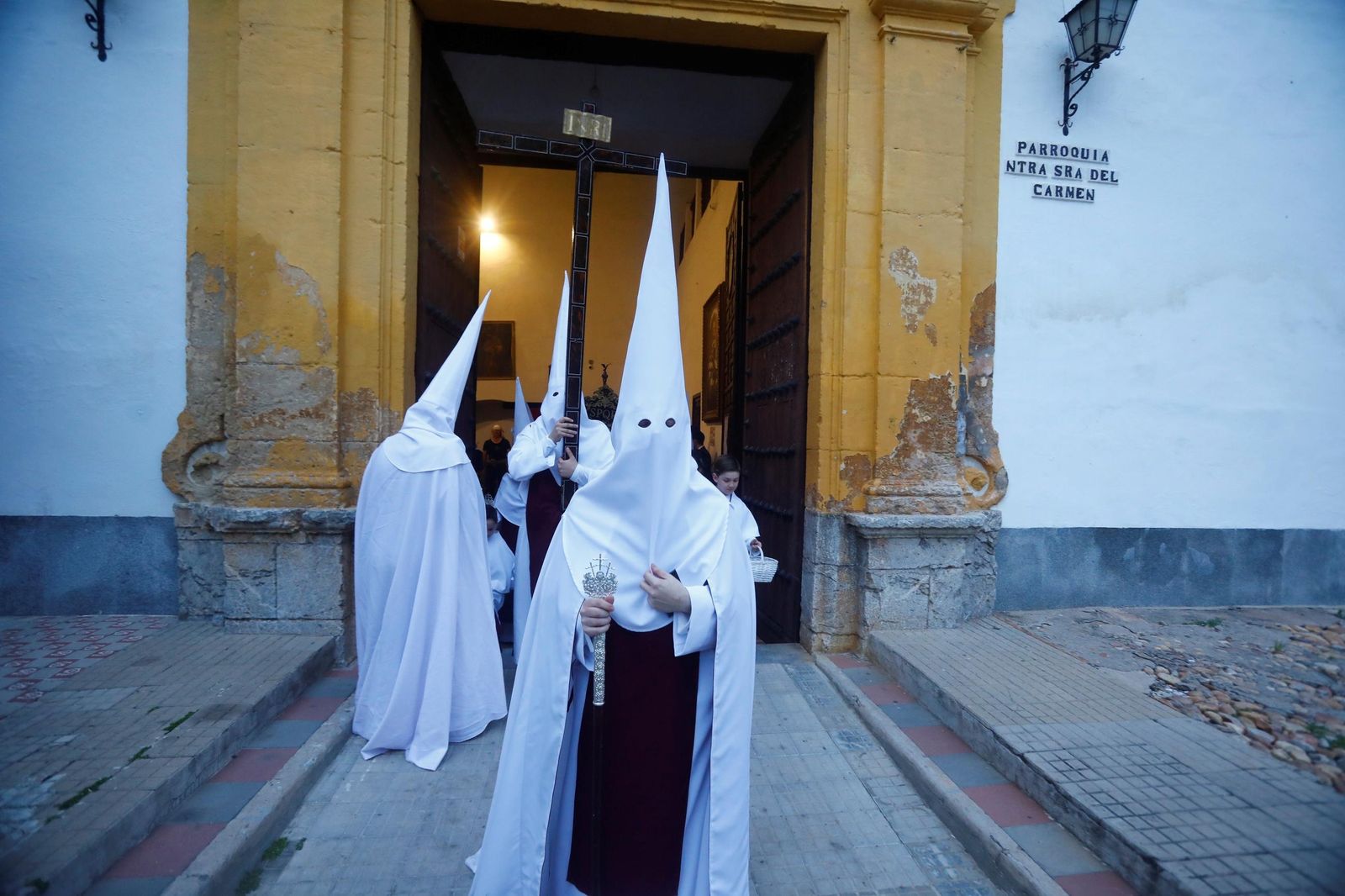 La procesión del Señor de la Salud de Puerta Nueva, en imágenes