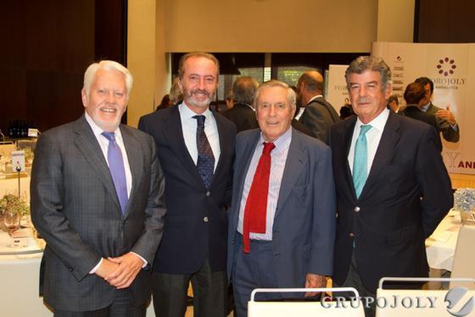 El abogado Francisco Ballester; Rodrigo Charlo, de Bogaris; el abogado José Ramón del Río y el empresario Pedro Álvarez.

Foto: Juan Carlos Vázquez/Victoria Hidalgo