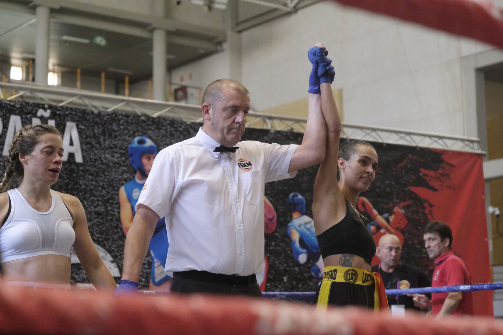 Córdoba disfruta del Campeonato de España de kick boxing, en imágenes