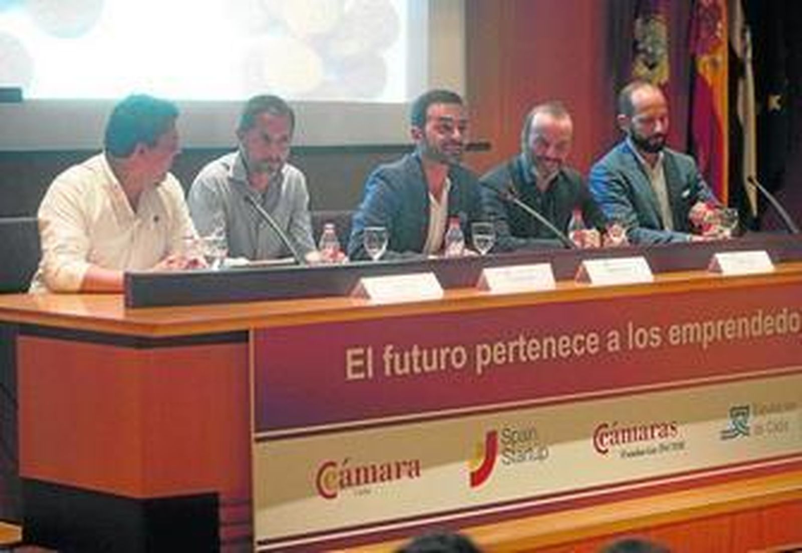 De izquierda a derecha, Guilermo Boto, Alejandro Ulloa, Manuel Álvarez, Pedro Álvarez y Óscar Sánchez.