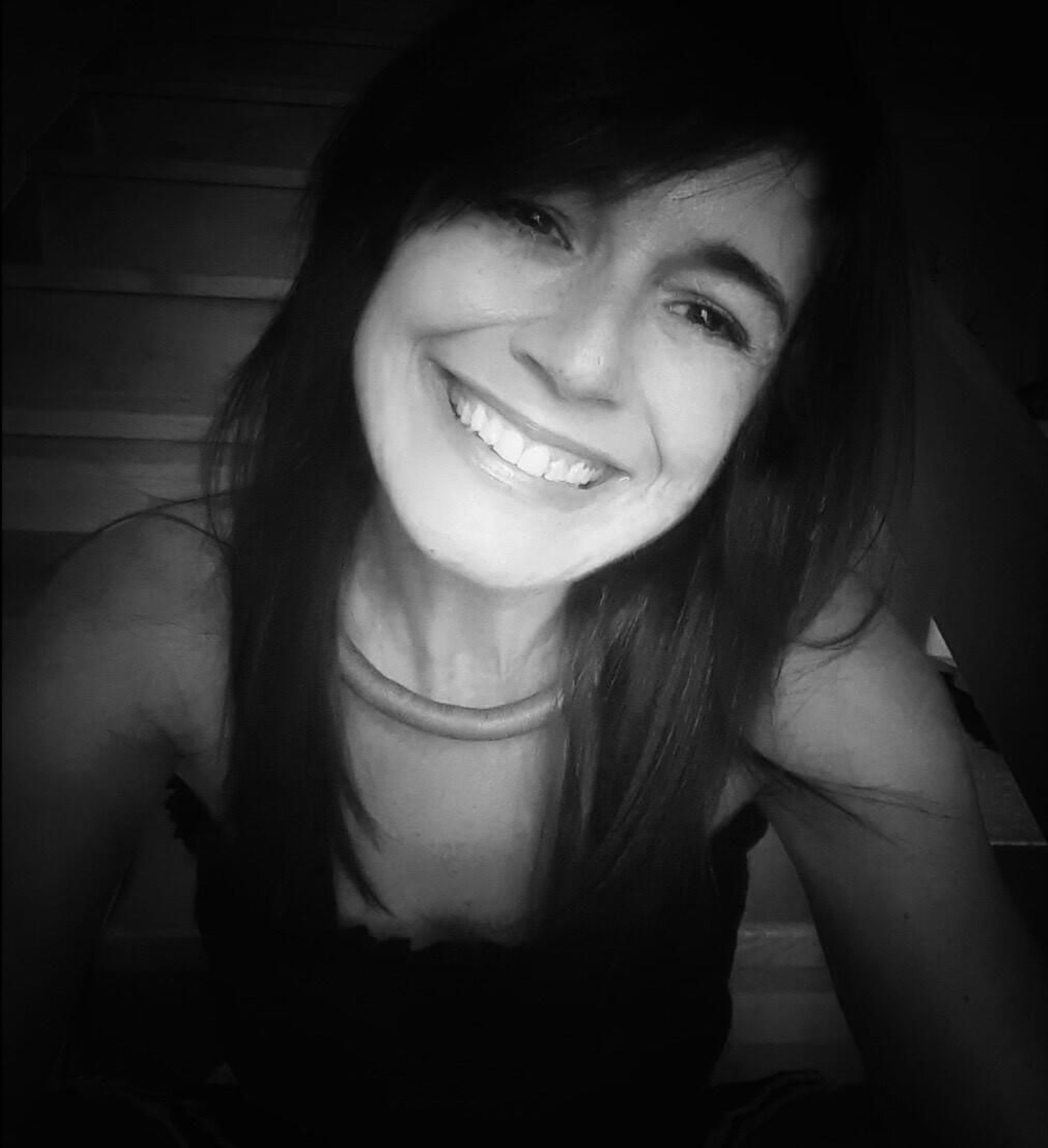 Lucrecia Parra vive entre la enseñanza, la literatura y la ilustración.