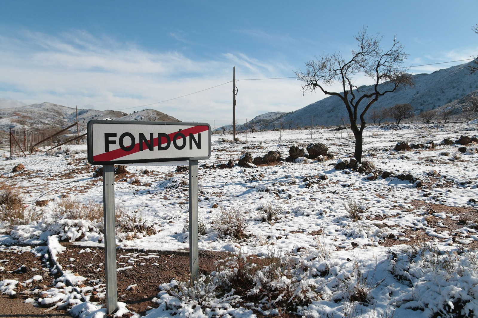La nieve cubre de blanco la Alpujarra Almeriense