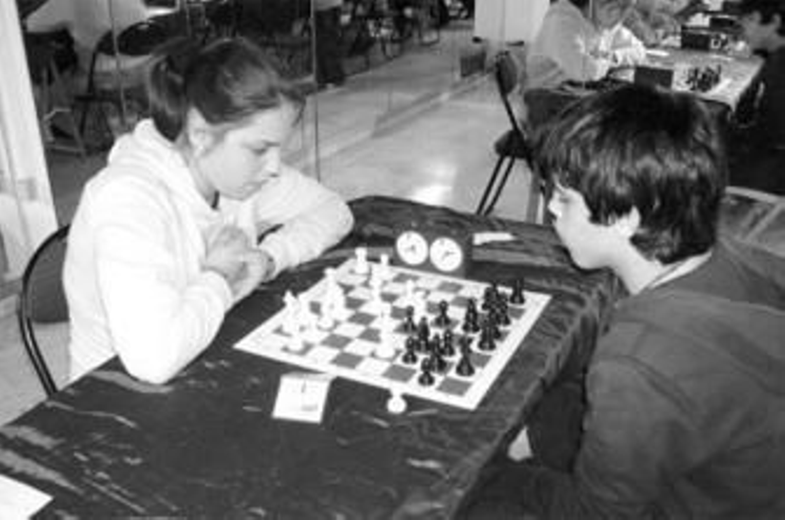 María José Alfonso y Manuel Anselmo Bahamonde, durante la partida que decidió al campeón del torneo.