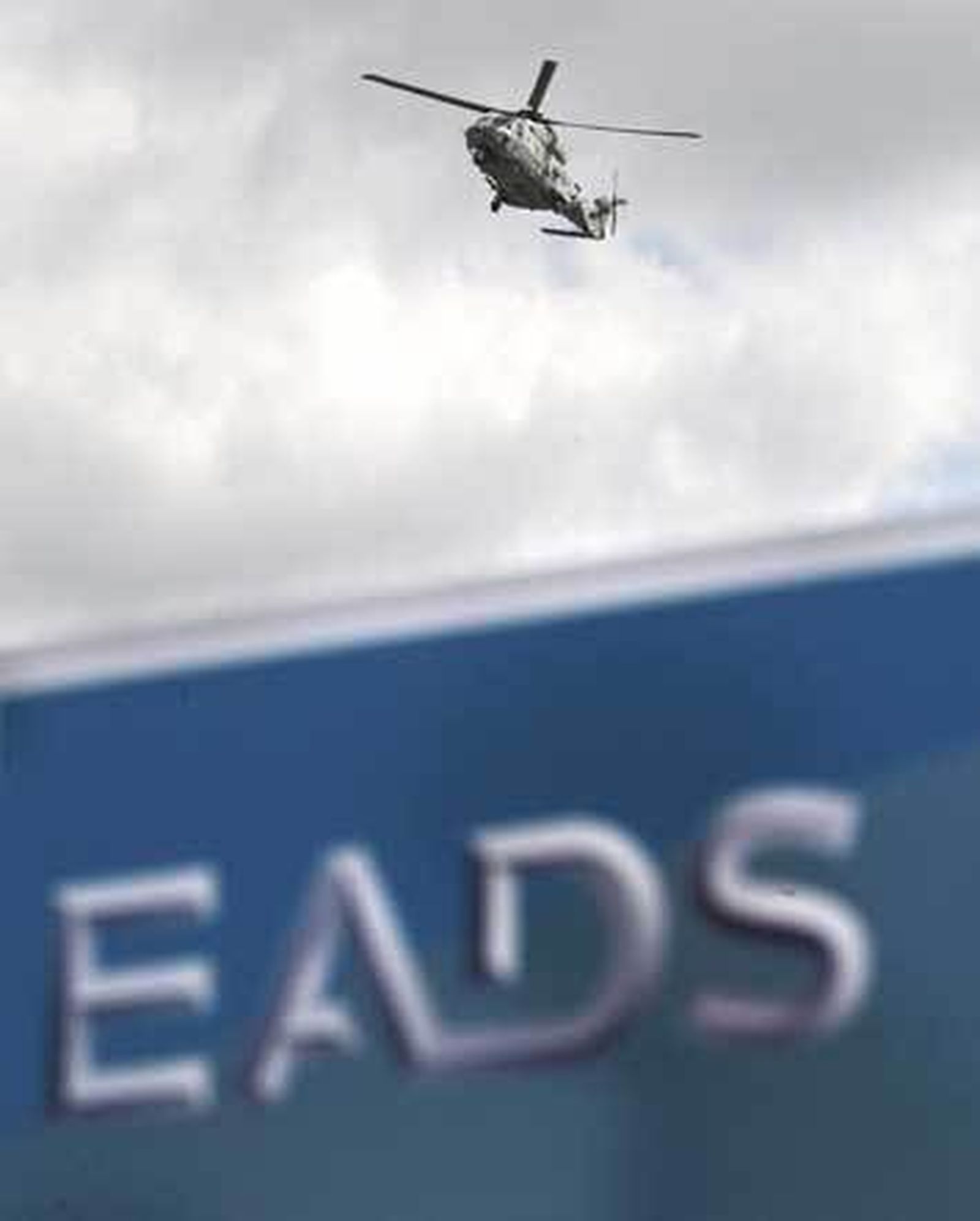 EADS recortará 600 empleos en España en tres años dentro de su plan de ajuste