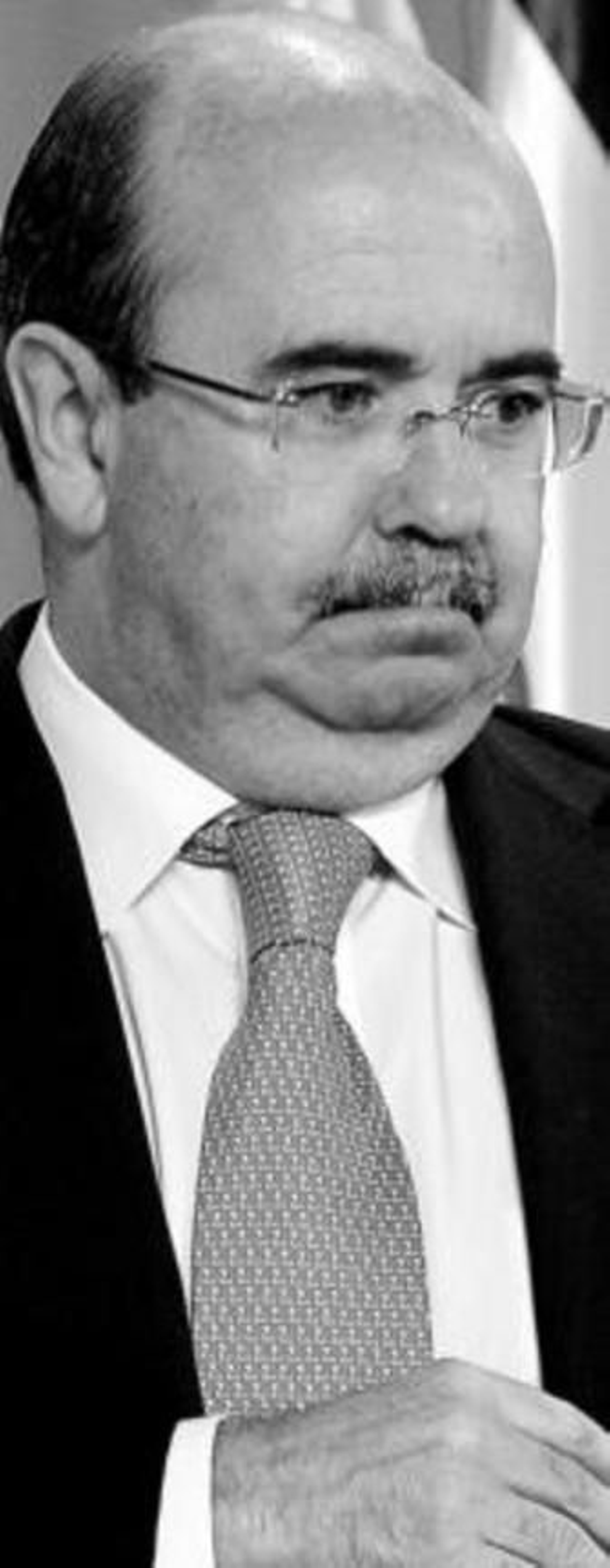 Es el miembro más destacado del actual Gobierno de Chaves y lo respaldan el partido y el presidente.