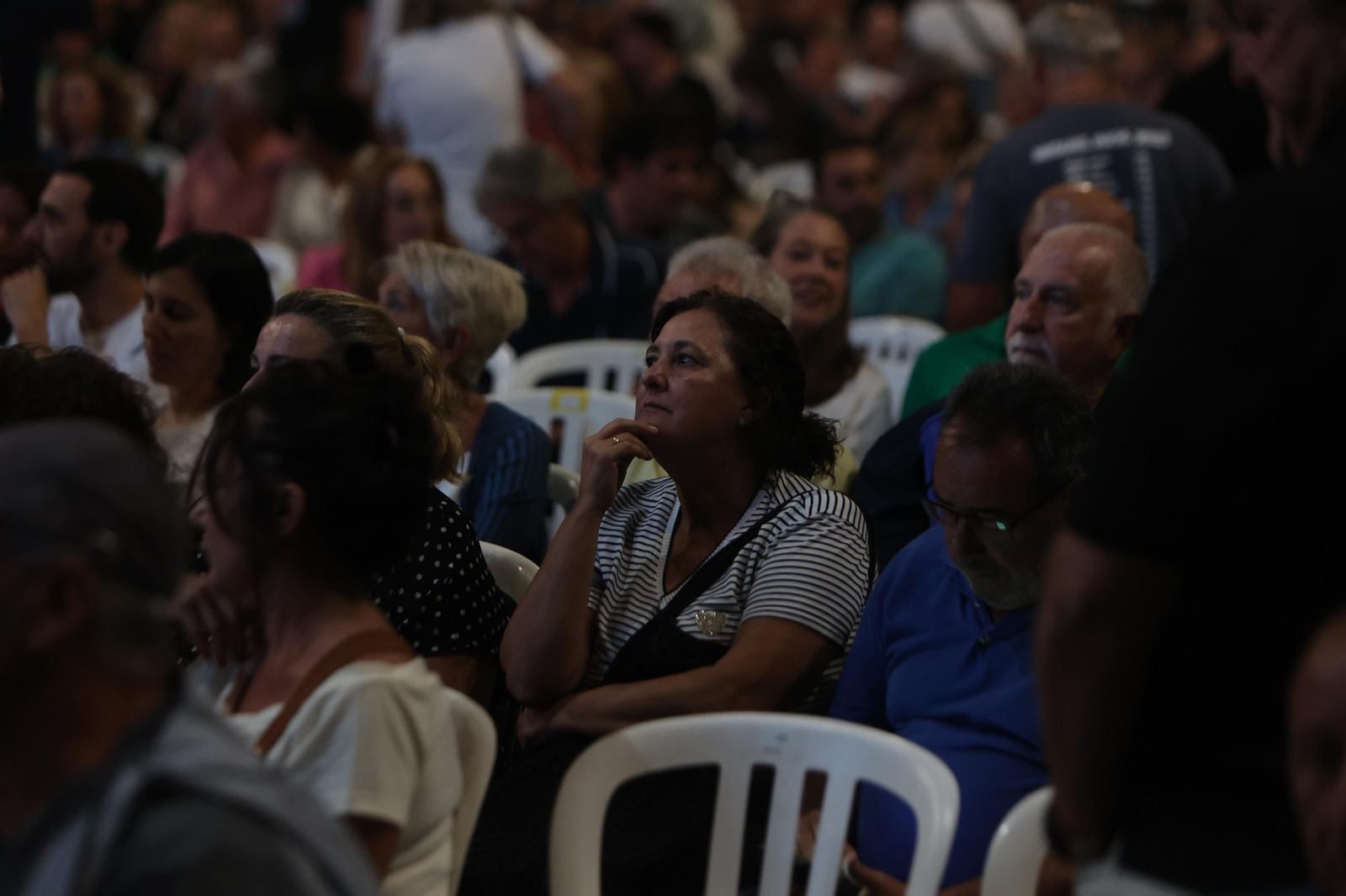 Búscate en el concierto de Miguel Ríos