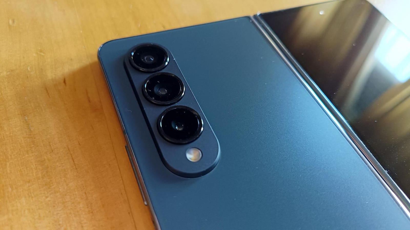 Samsung Galaxy Z Fold 4