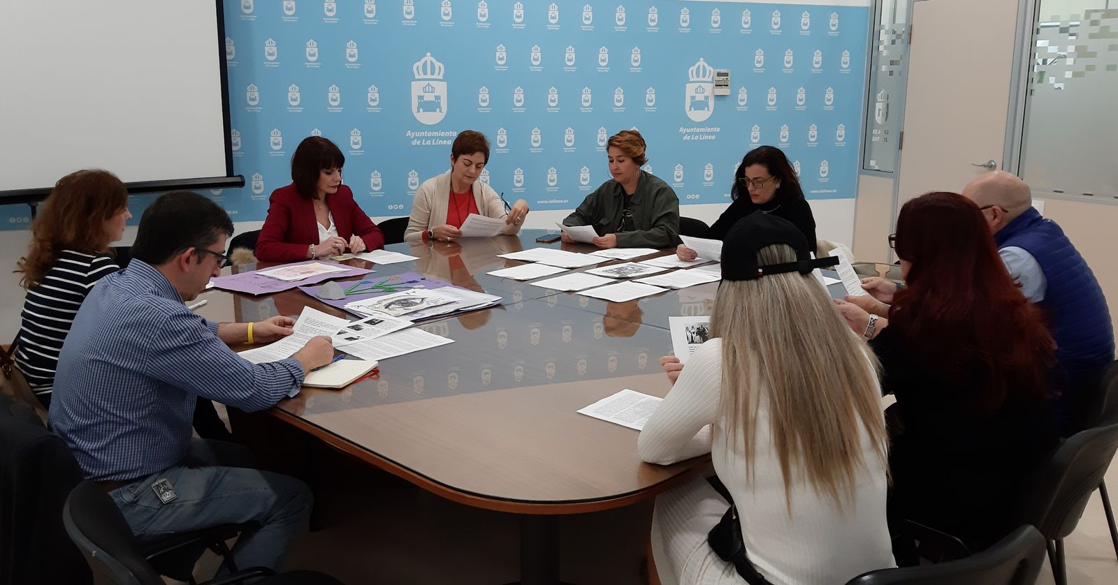 El jurado del Premio a la Mujer Linense