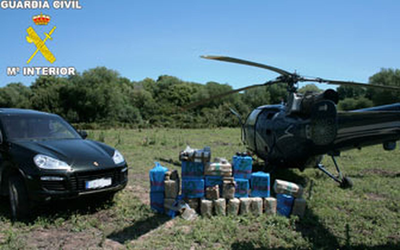 Interceptan un helicóptero con 700 kilos de hachís en La Janda