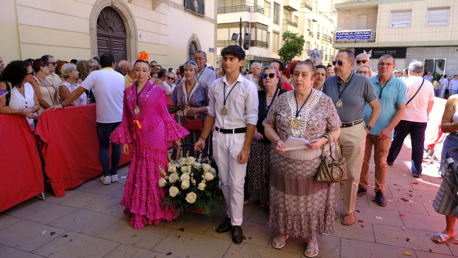 La ofrenda floral a la Virgen del Mar en la Feria de Almería 2025, en imágenes