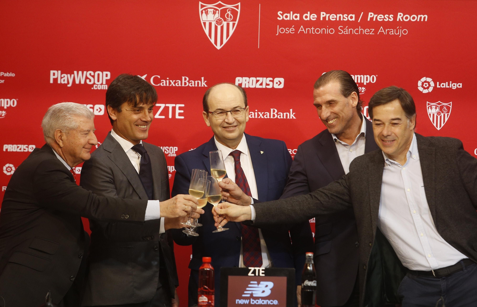 Brindis con el entrenador del Sevilla