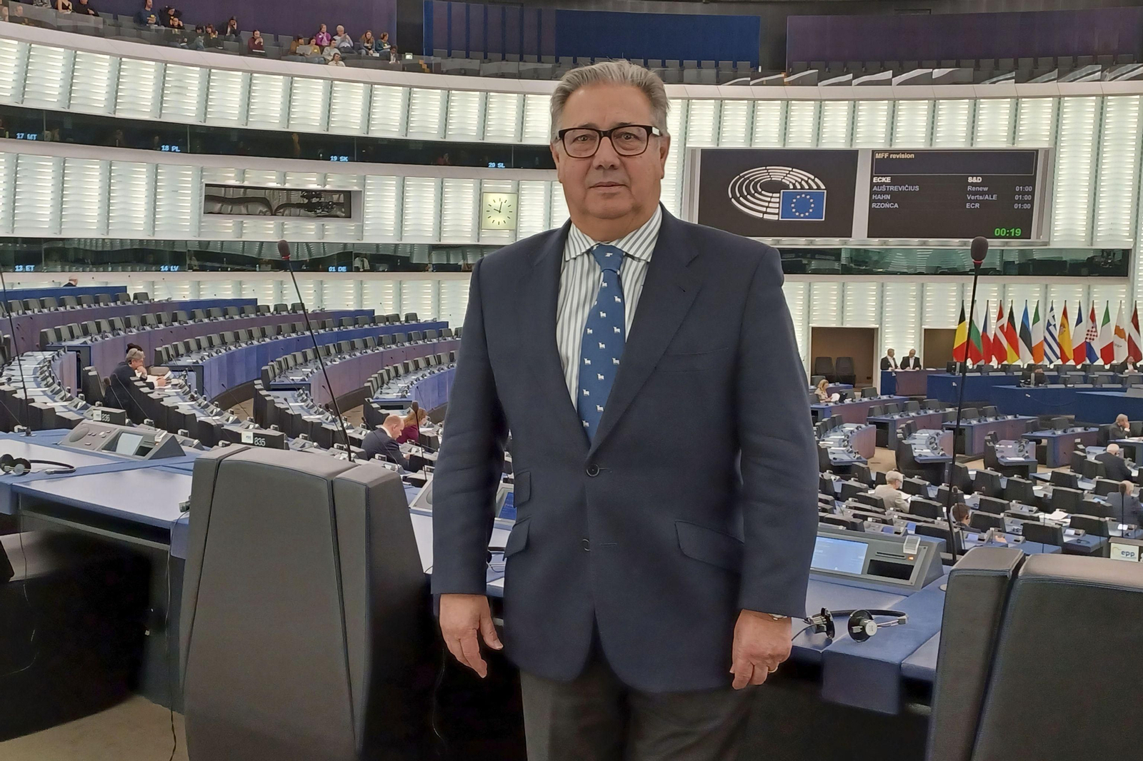 Juan Ignacio Zoido en el salón de plenos del Parlamento europeo.