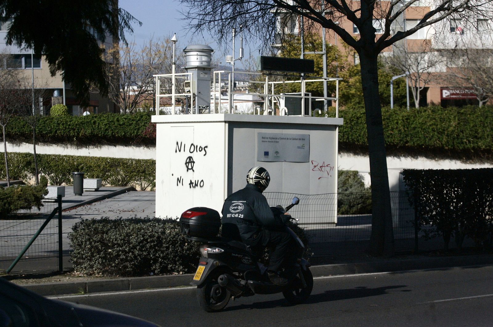 Centro de control de la calidad del aire en la avenida Al Nasir