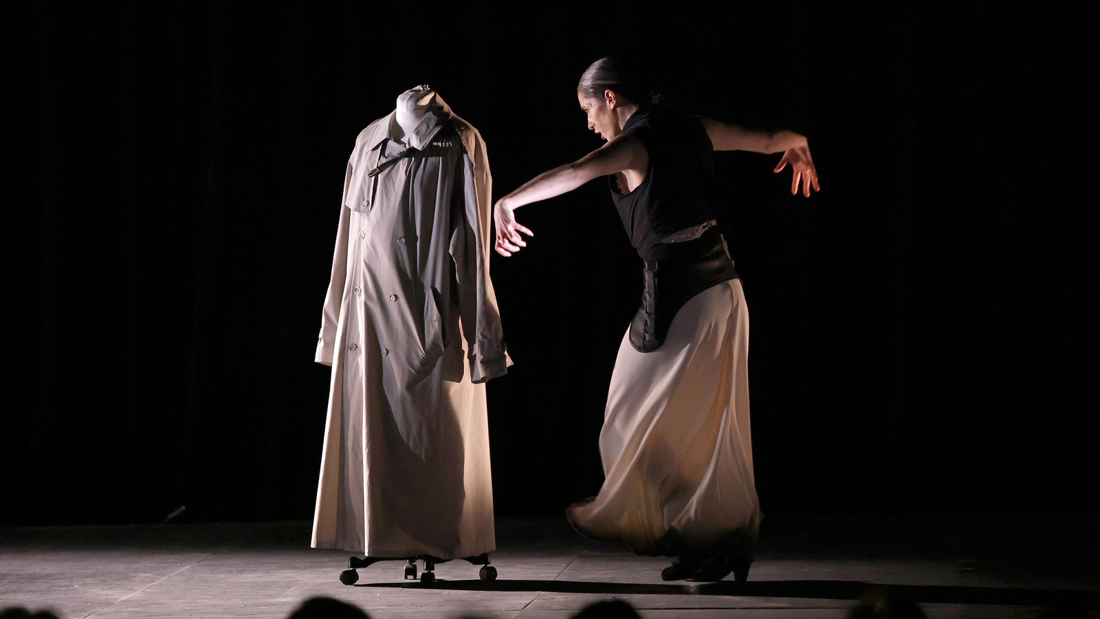 Sara Jiménez con 'Ave de Plata' en los Museos de la Atalaya