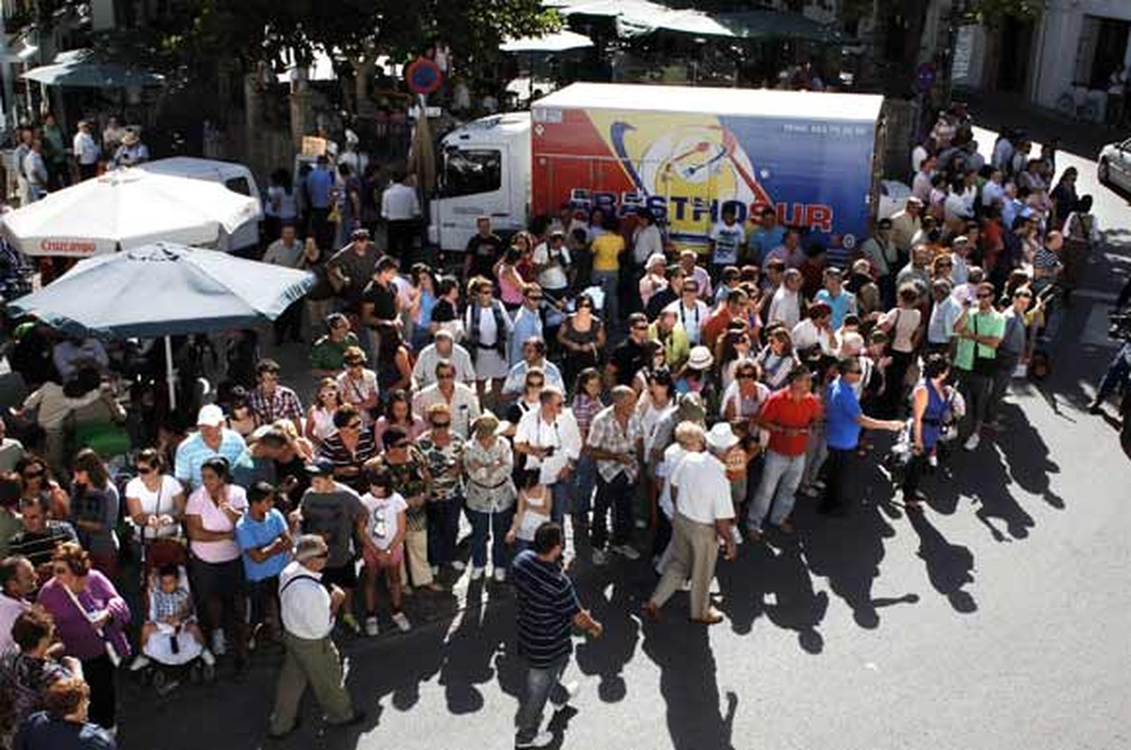 La recreación histórica en torno a la figura del Tempranillo logra abarrotar las calles del municipio serrano

Foto: Ramon Aguilar