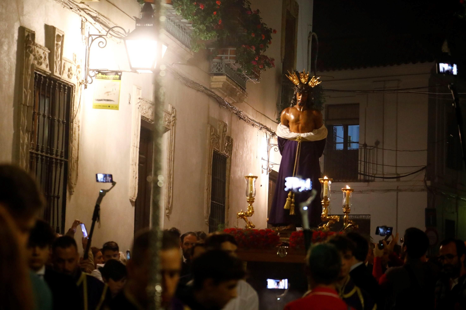 El Vía Crucis del Señor de las Penas de Córdoba, en imágenes.