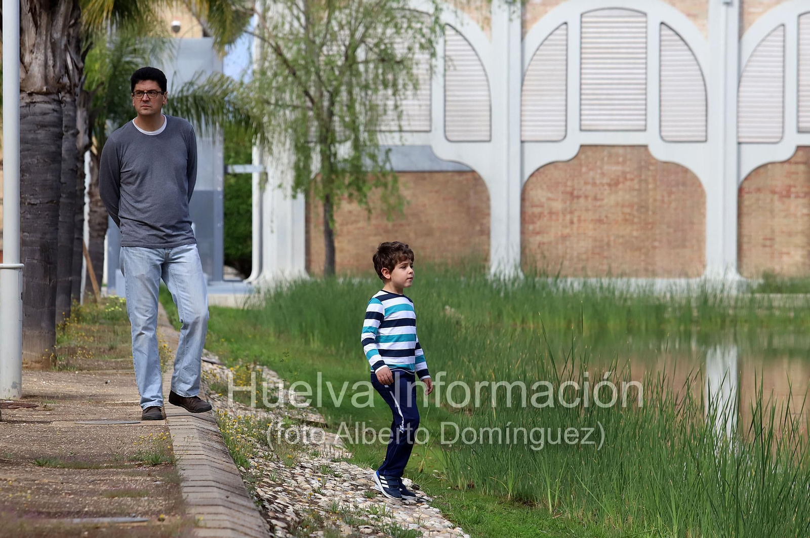 Imágenes del primer día de la salida de niños a la calle en el estado de alarma por coronavirus