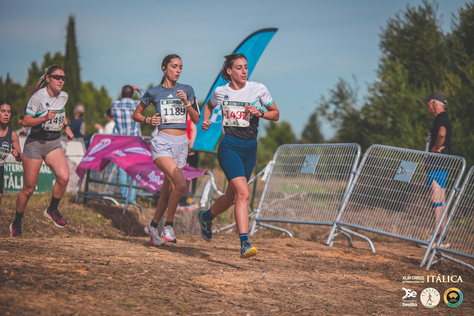 Búscate en las fotos del Cross de Itálica 2025 | 1