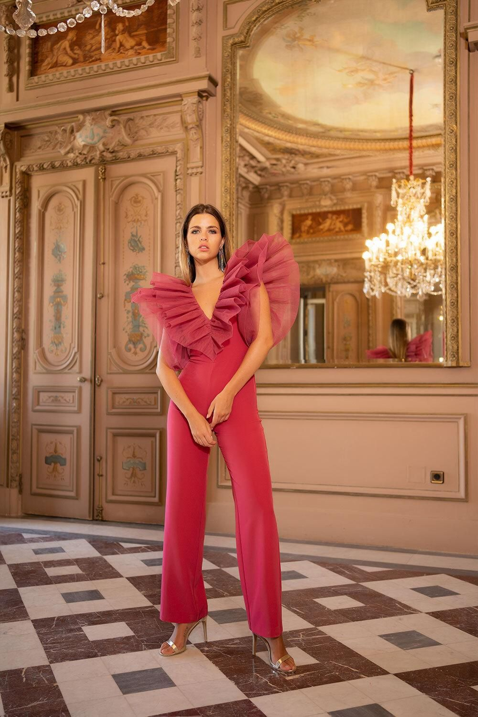 Look de invitada de la firma sevillana Anna Moon.