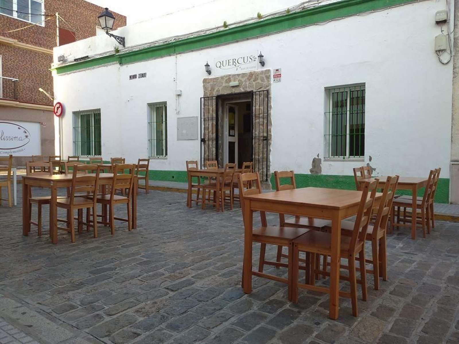 Nueva terraza Bar Quercus, en Puerto Real