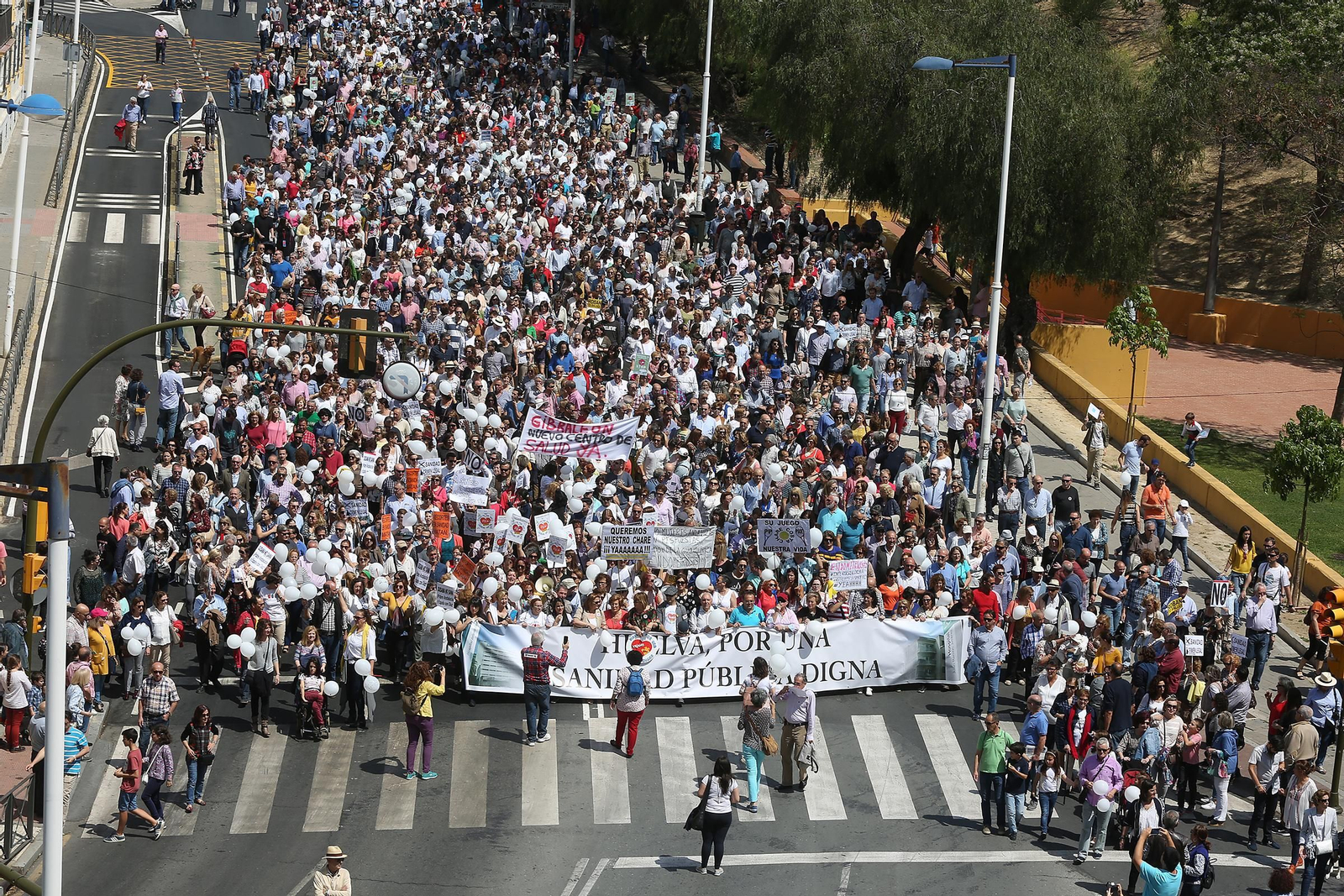 Las Imágenes de la Manifestación por una Sanidad Digna