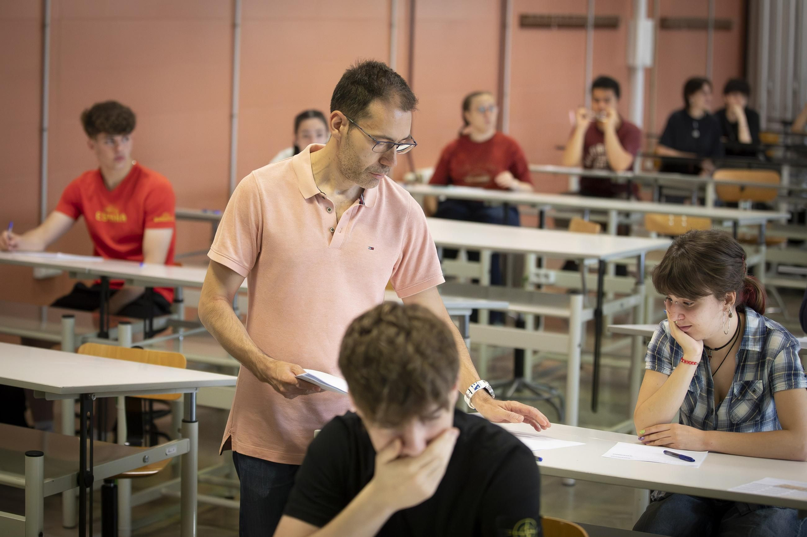 El primer día de Selectividad en Granada, en imágenes