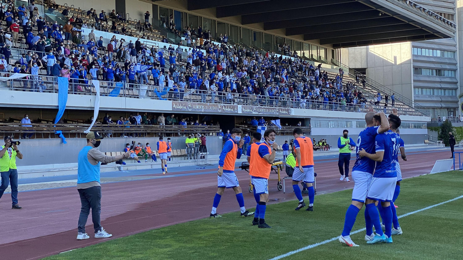 Imágenes del Xerez DFC contra Salerm Puente Genil en Chapín