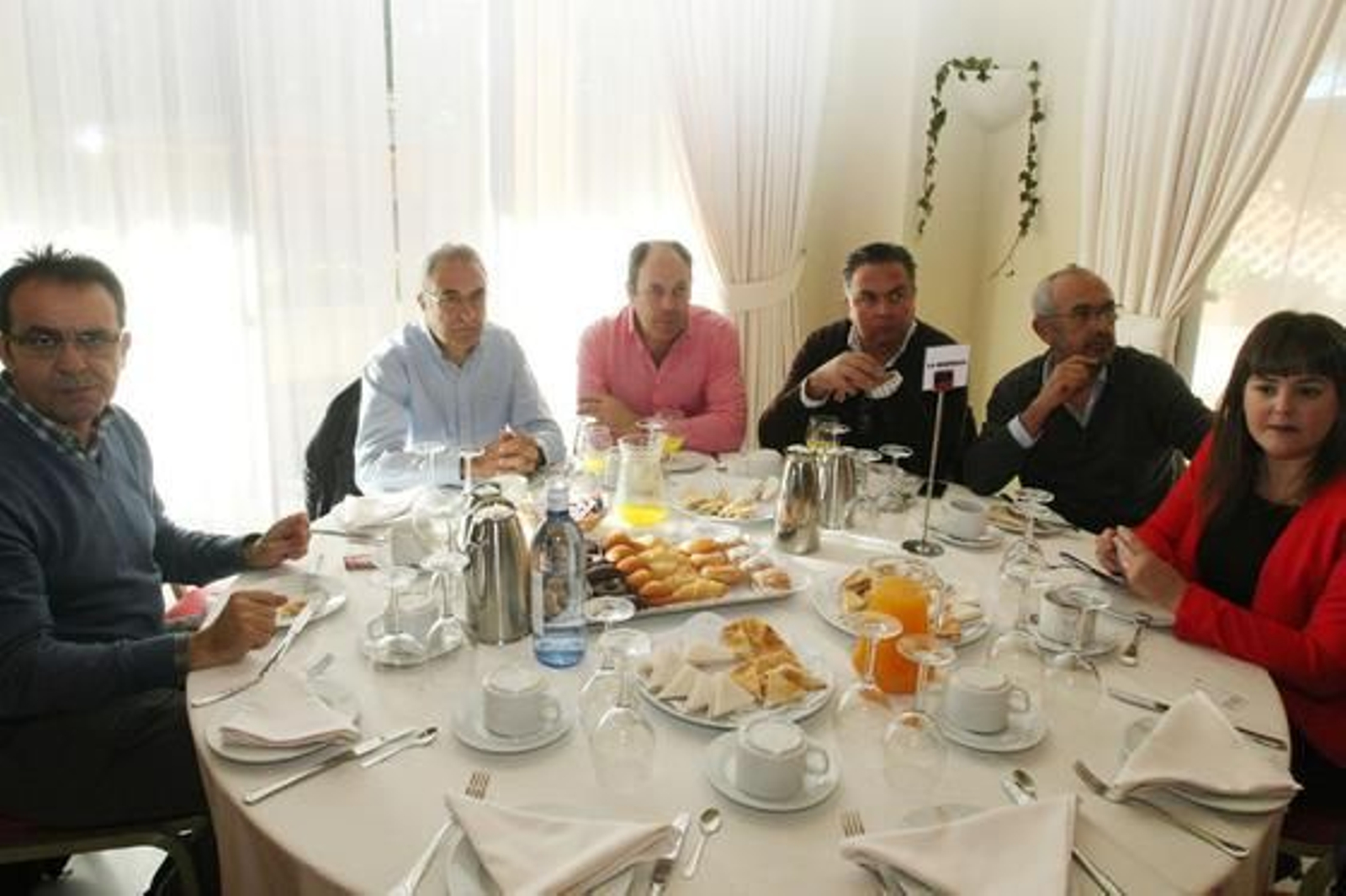 Antonio Rosado, José Antonio Santos, Francisco Jiménez, Antonio Guerrero, Ignacio Serrano, Tamara Serván.

Foto: Paco Guerrero